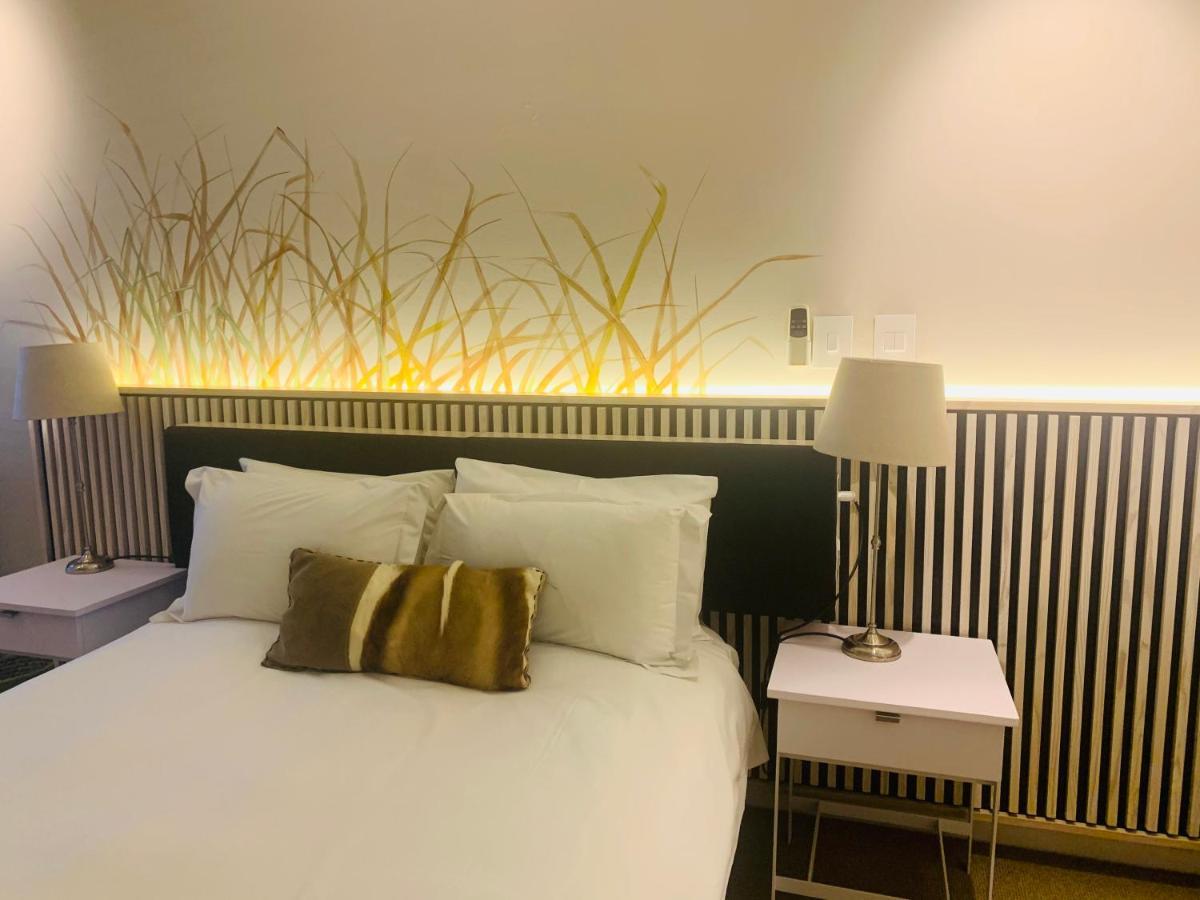 Mountview Guest House เคปทาวน์ ภายนอก รูปภาพ